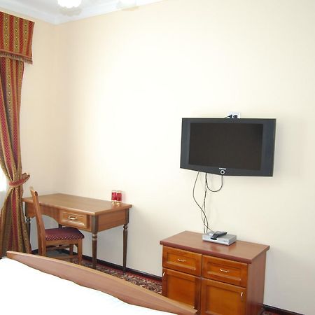 Crown Hotel Tashkent Luaran gambar