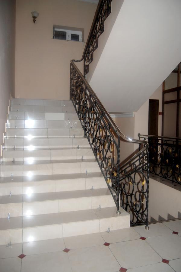 Crown Hotel Tashkent Luaran gambar