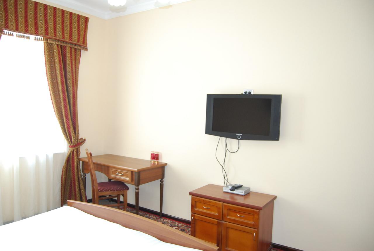 Crown Hotel Tashkent Luaran gambar