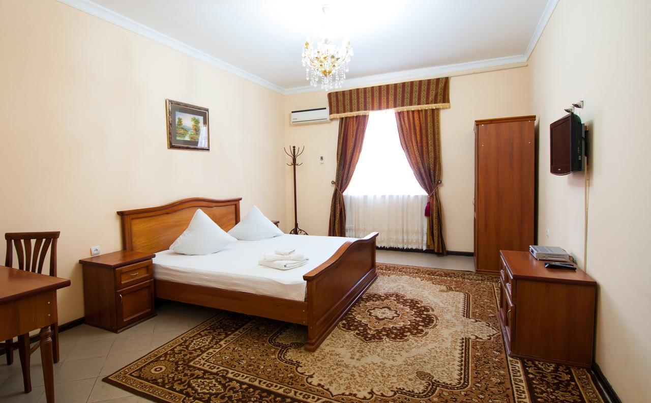 Crown Hotel Tashkent Luaran gambar