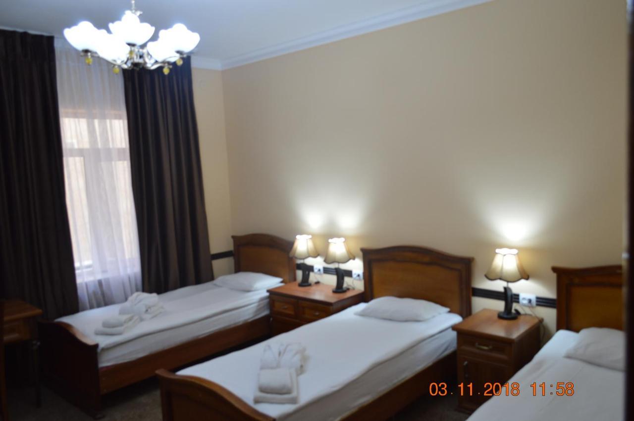 Crown Hotel Tashkent Luaran gambar